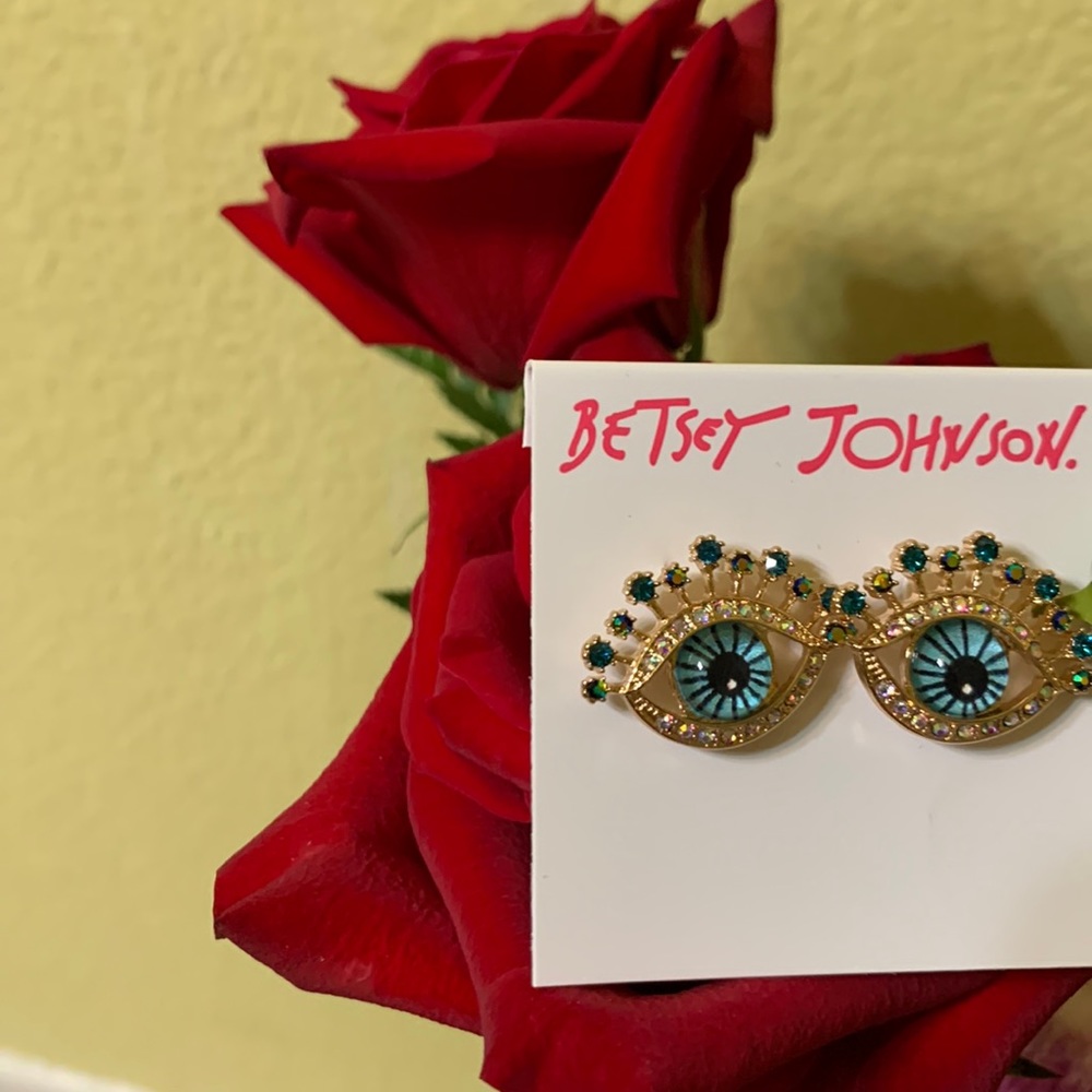 New Bestsey Johnson Earrings - Picture 2 of 8